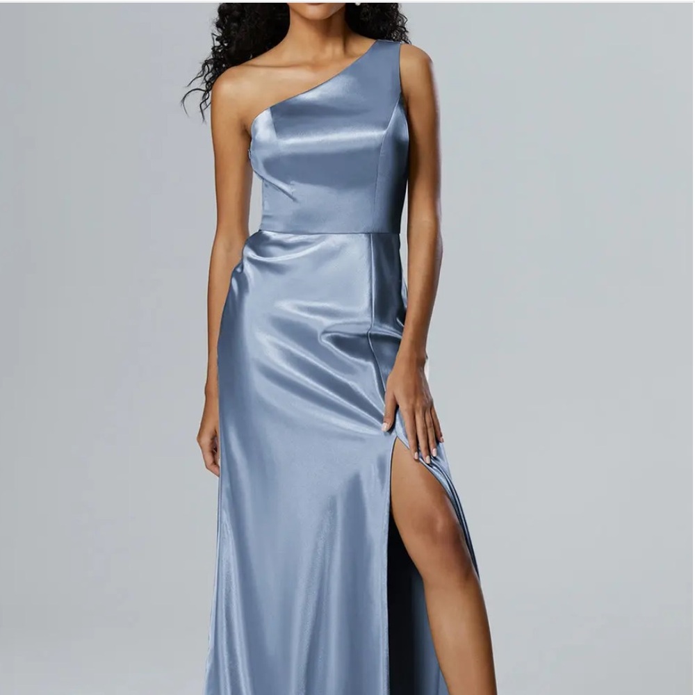 AW Bridesmaid dress. Brand new never worn.